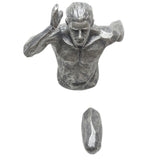 statue murale homme argent