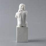 Statue femme nue