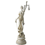 Grande statue de la justice.