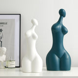 statue femme contemporaine