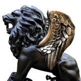 Statue de lion noir